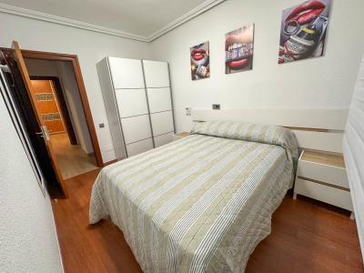 Chica busca chico en Almería: 