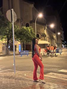 Chica busca chico en Jaén: 