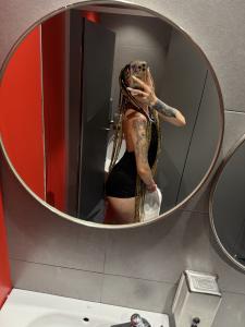 Chica busca chico en Madrid: 