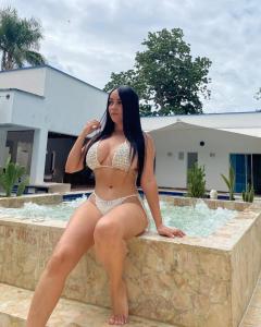 Chica busca chico en Almería: 