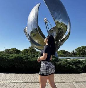 Chica busca chico en Cádiz: 