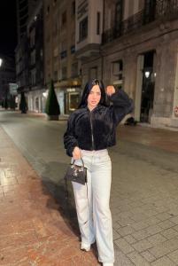 Chica busca chico en Asturias: 