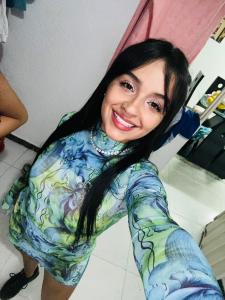 613502090: Chica busca chico en Madrid