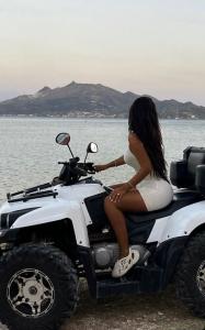 611371494: Chica busca chico en Madrid