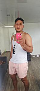 667839646: Chico busca chica en Valencia