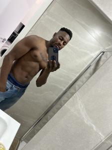 643882257: Chico busca chica en Madrid