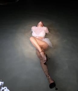 657538756: Chica busca chico en Gerona