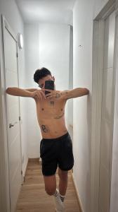 613056897: Chico busca chica en Mallorca