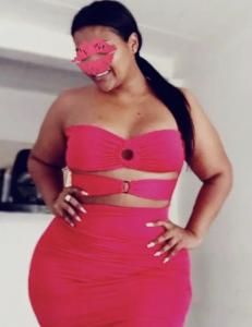 Chica busca chico en Granada: 