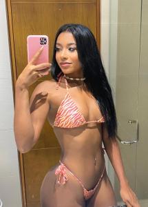 Chica busca chico en Granada: 