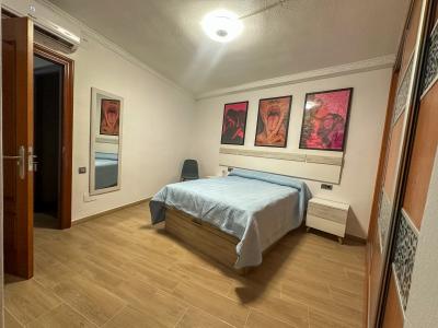 Chica busca chico en Almería: 
