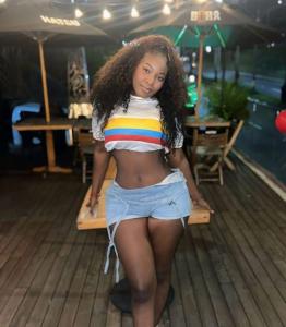 Chica busca chico en Sevilla: 