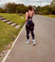 643709824: Chica busca chico en Ibiza