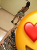 672562367: Chica busca chico en Orense