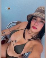 664039705: Chica busca chico en Barcelona