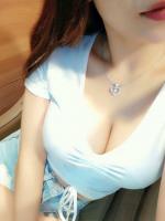 688140278: Chica busca chico en Barcelona