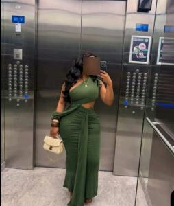Chica busca chico en Almería: 