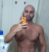 610657829: Chico busca chica en Zaragoza