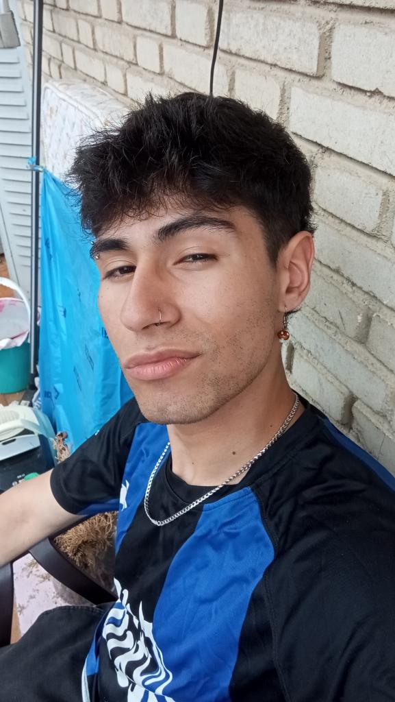 623736815: Chico busca chica en Madrid