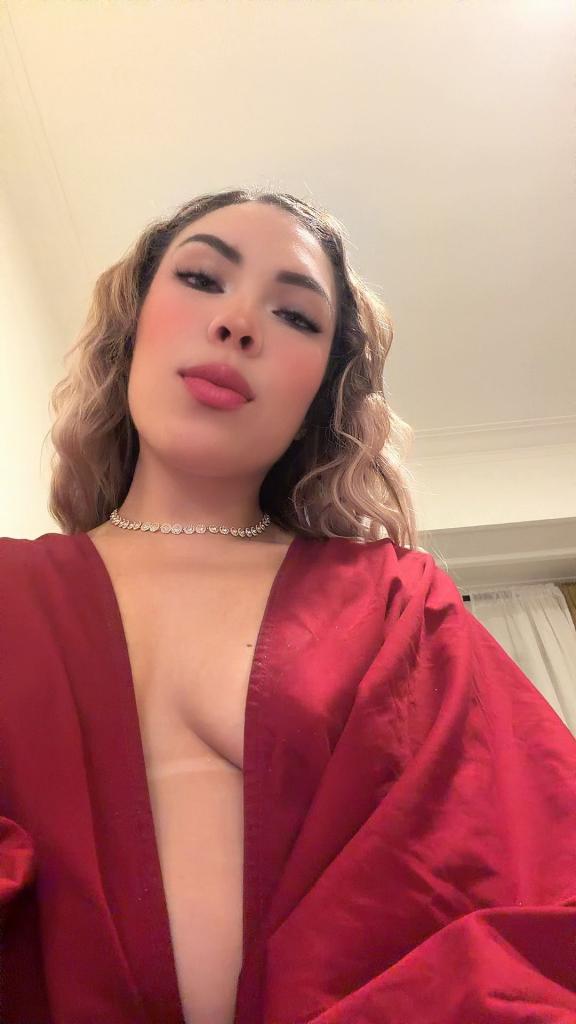 658288976: Chica busca chico en Ibiza
