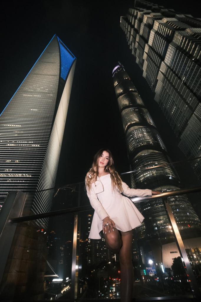 675308496: Chica busca chico en Barcelona