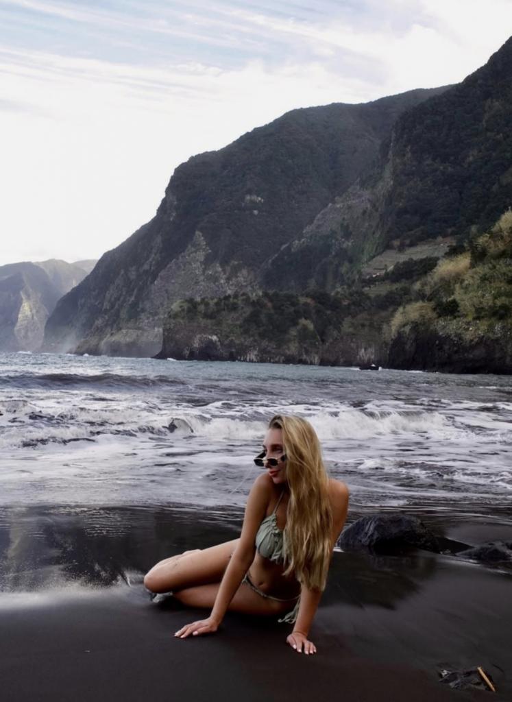 672891797: Chica busca chico en Barcelona