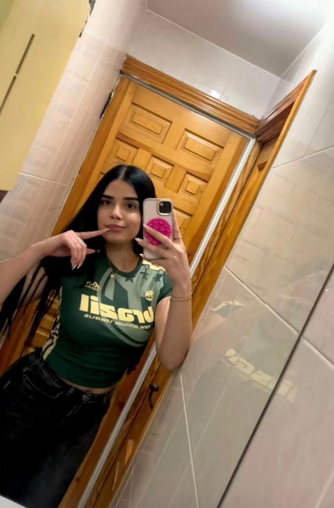 Chica busca chico en Almería: 