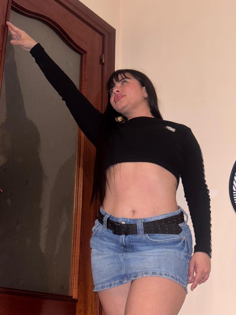 743028438: Chica busca chico en Asturias