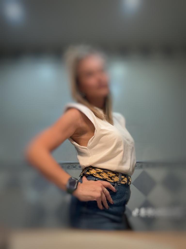 614726781: Chica busca chico en Granada