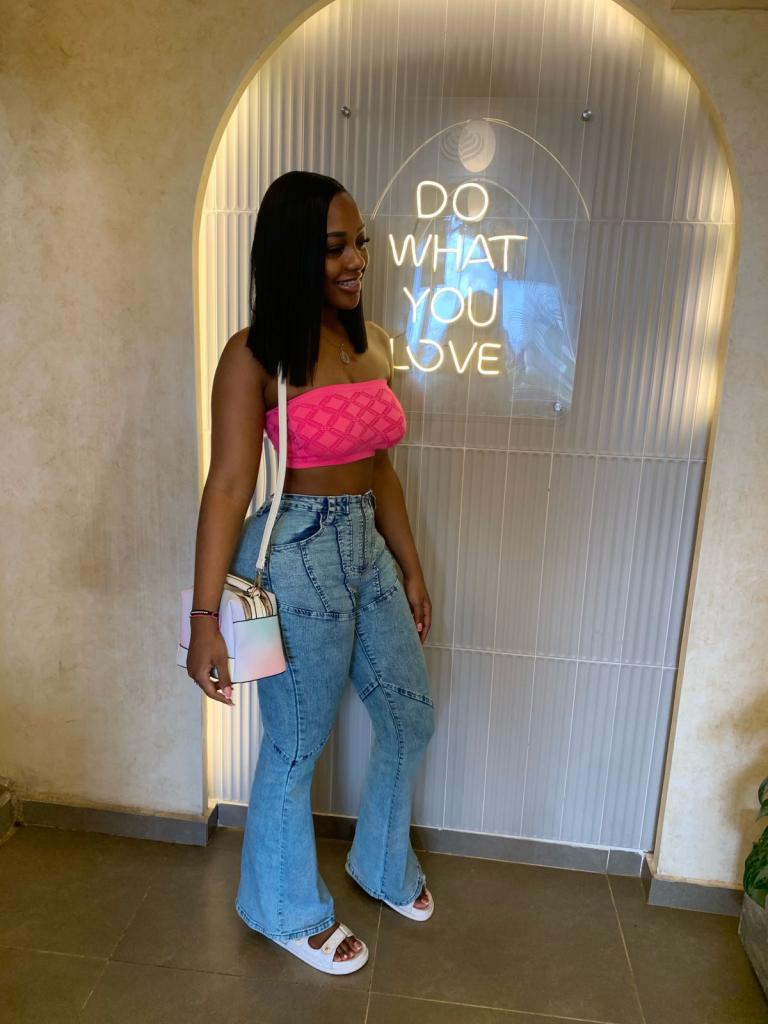 742021393: Chica busca chico en Albacete