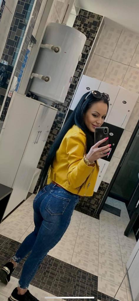 637744427: Chica busca chico en Madrid