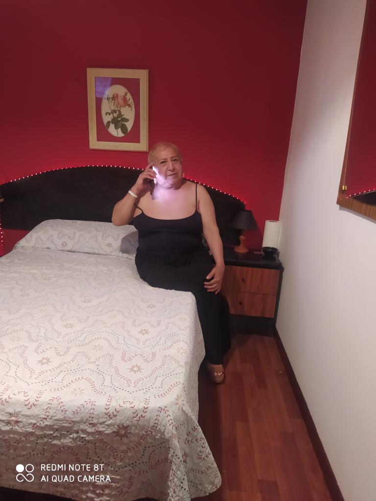 Chica busca chico en La Coruña: 