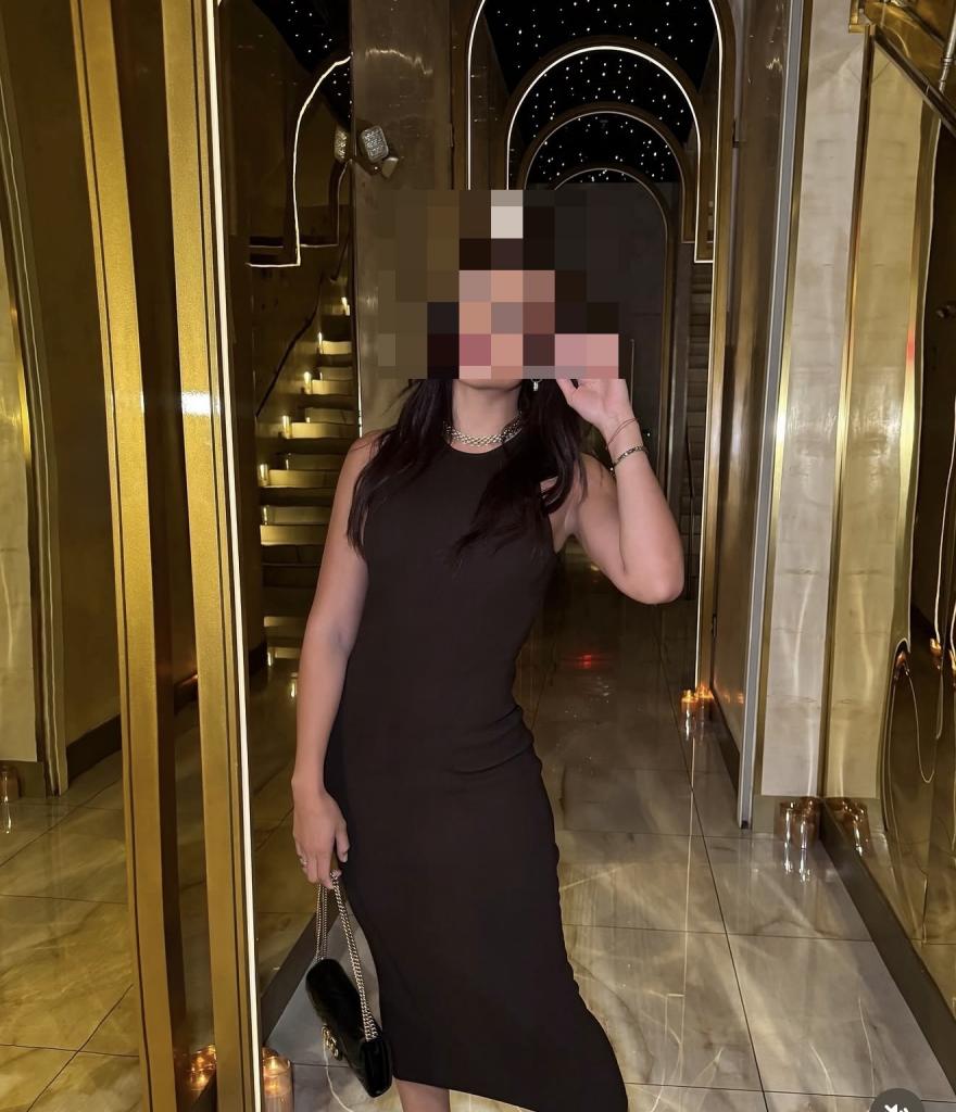 610145582: Chica busca chico en La Coruña
