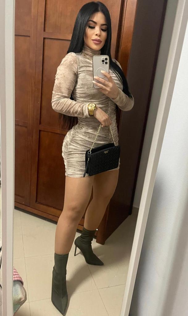 600525271: Chica busca chico en Navarra
