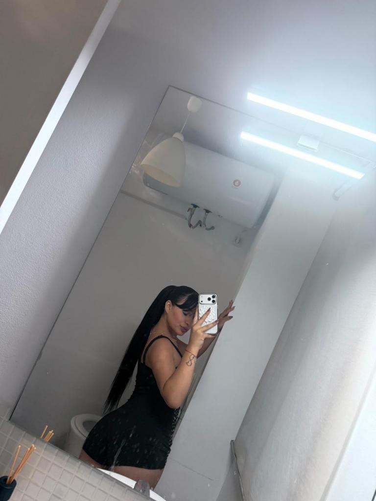Chica busca chico en Cádiz: 