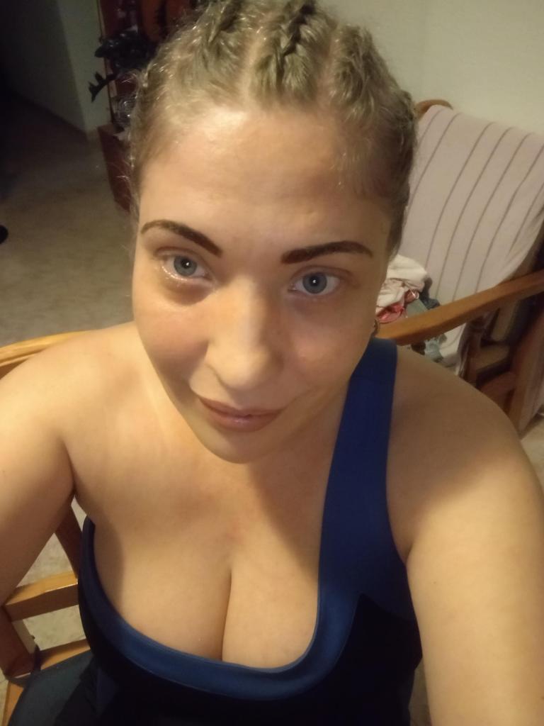 Chica busca chico en Almería: 