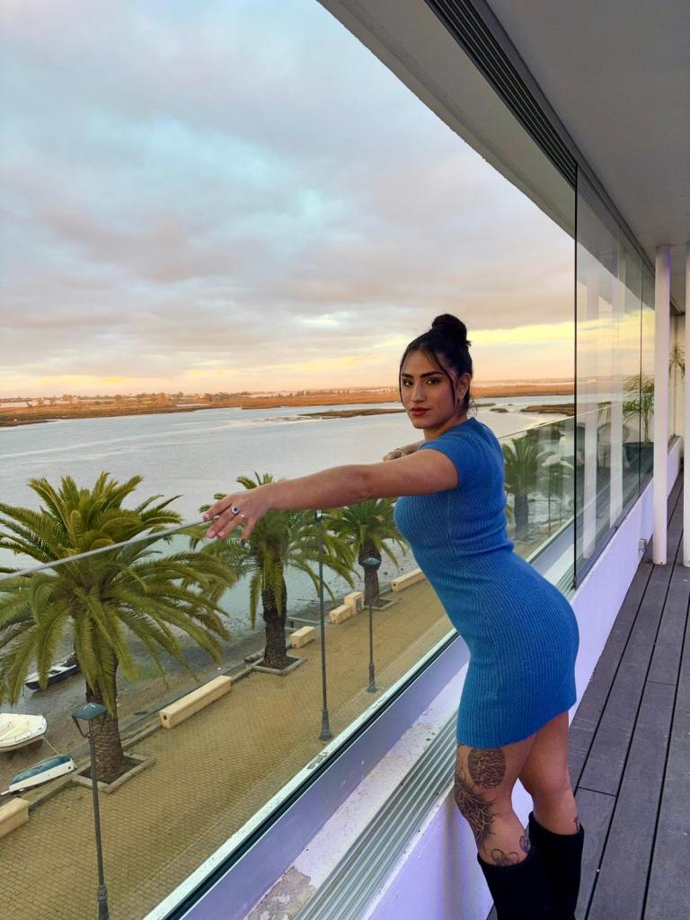 Chica busca chico en Menorca: 