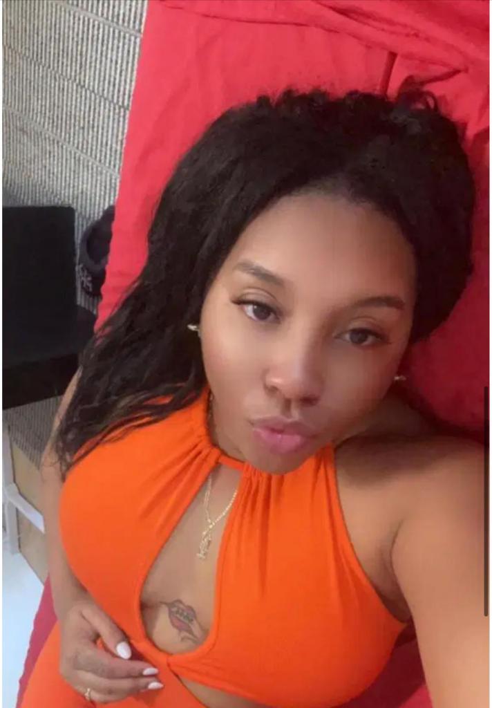 643278914: Chica busca chico en Lérida