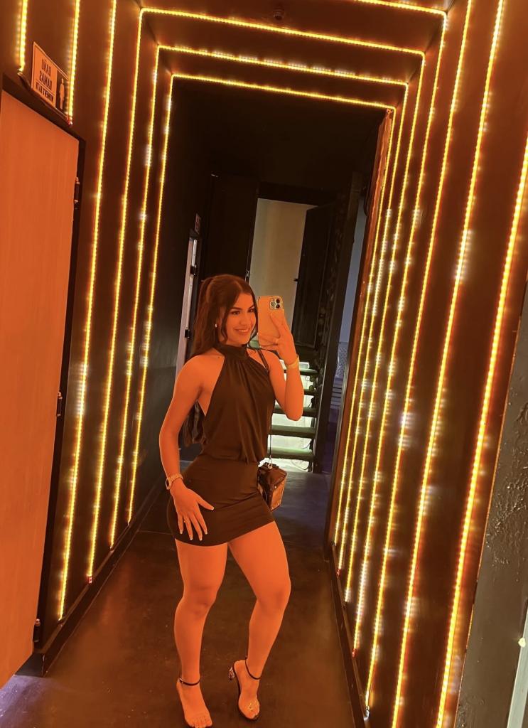 613541809: Chica busca chico en Alicante