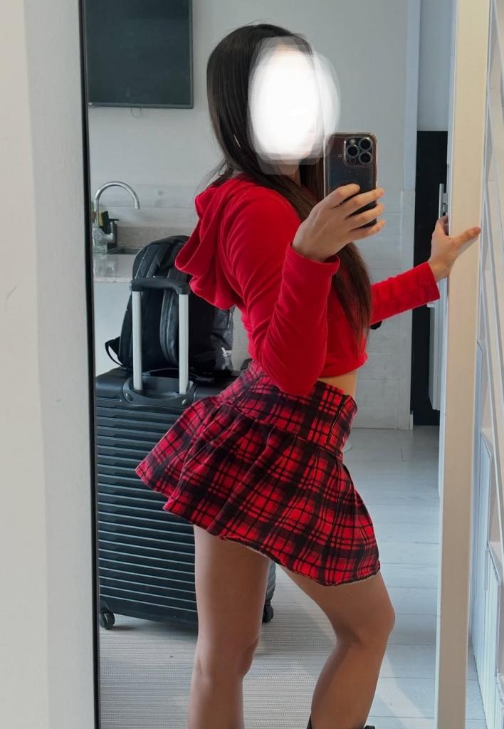 613967184: Chica busca chico en Málaga