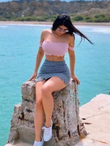 604243808: Chica busca chico en La Coruña