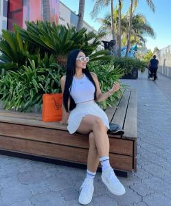 604243808: Chica busca chico en La Coruña