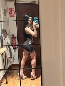 604237944: Transexual en León