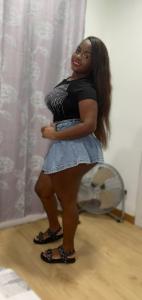 643355884: Chica busca chico en Sevilla