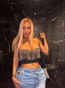 633149929: Travesti en Valencia