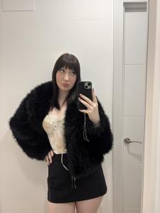 605708426: Chica busca chico en Barcelona