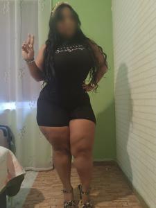 643159451: Chica busca chico en Barcelona