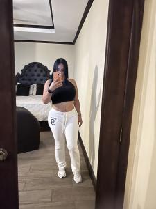 643567476: Chica busca chico en Cádiz