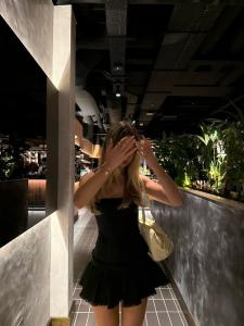 604351812: Chica busca chico en Málaga