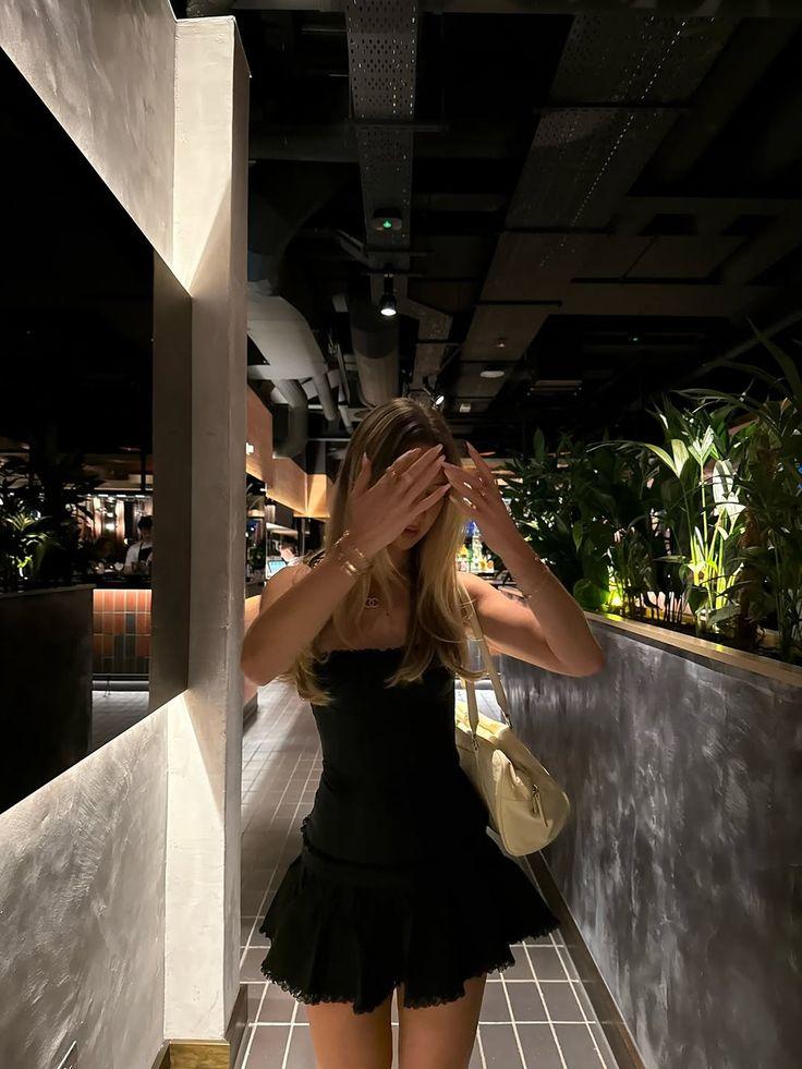 604351812: Chica busca chico en Málaga
